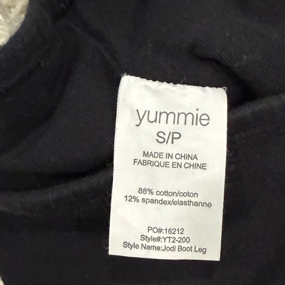 Yummie Jodi Boot Cut Leggings - Picture 13 of 14